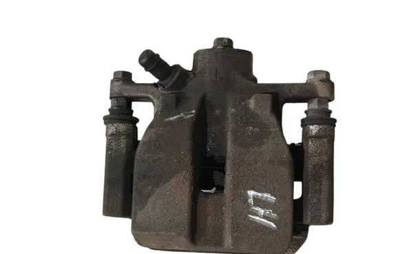 Toyota Highlander XU50 Rear brake caliper 