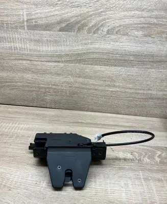 BMW 1 E81 E87 Tailgate/trunk/boot lock/catch/latch 7840617