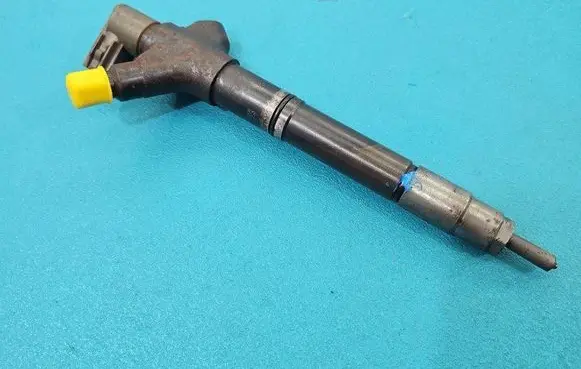Toyota Avensis T270 Fuel injector 236700R100 IMPRK1493884