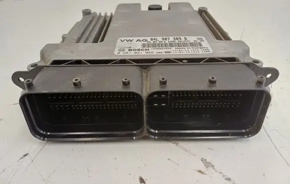 Skoda Superb B8 (3V) Engine control unit/module 04L907309R
