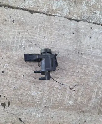 Audi A6 S6 C6 4F Turbo solenoid valve 1J0906283C