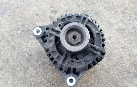 Citroen Xsara Picasso Generator/alternator 9646477580