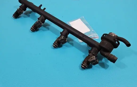 Fuel injector