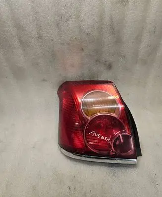 Toyota Avensis T250 Rear/tail lights