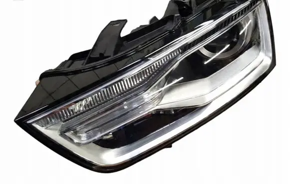 Audi Q3 8U Headlight/headlamp 8U0941043D