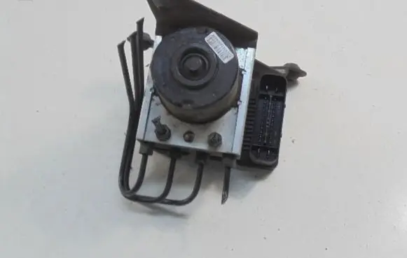 Peugeot 206 CC ABS Pump 9659136980