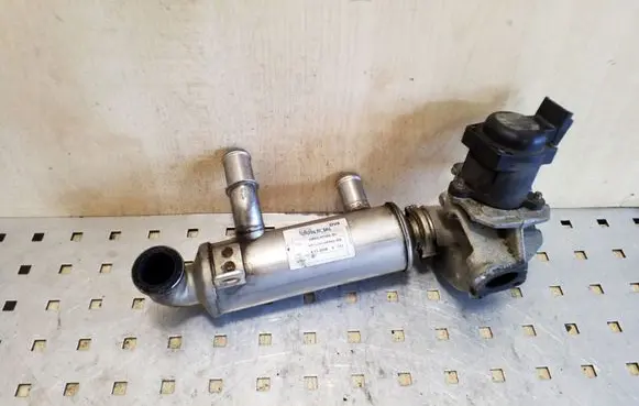Mazda 3 II EGR valve cooler 3M5Q9F464BC VP1U3H9P445BB 9672880080