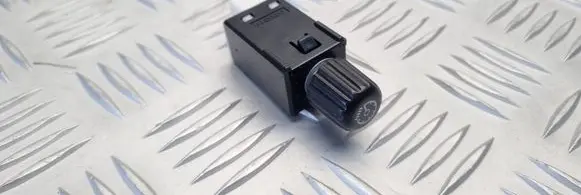 Lexus IS 220D-250-350 Panel lighting control switch