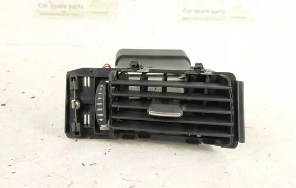 Audi A4 S4 B7 8E 8H Dashboard side air vent grill/cover trim 4B1820902