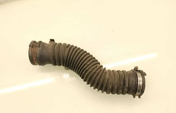 Renault Megane III Air intake hose/pipe 8200720174