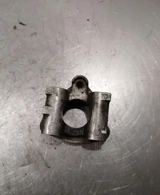 Opel Mokka Driveshaft support bearing bracket 13101631