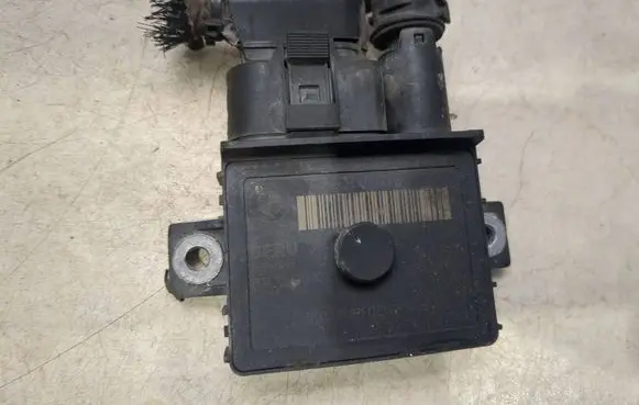 BMW X1 E84 Glow plug pre-heat relay 779800007 0522120102 0005251574