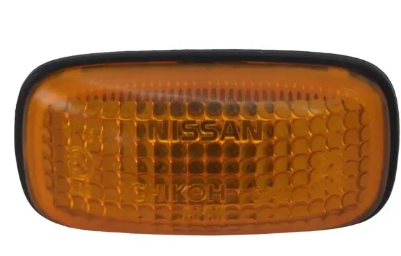 Nissan Maxima Front fender indicator light 261601N000