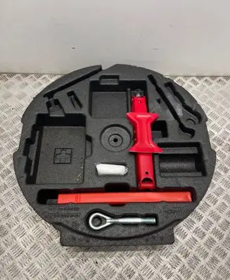 Nissan Qashqai Tool box 3200601053