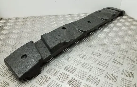 Front bumper foam support bar