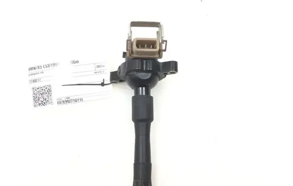 BMW X5 E53 High voltage ignition coil 1748017