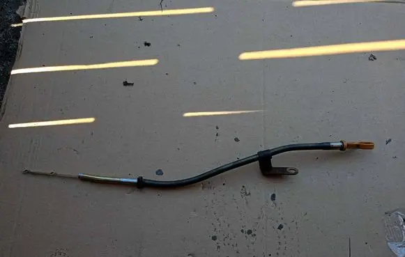 Nissan Almera N16 Oil level dip stick 