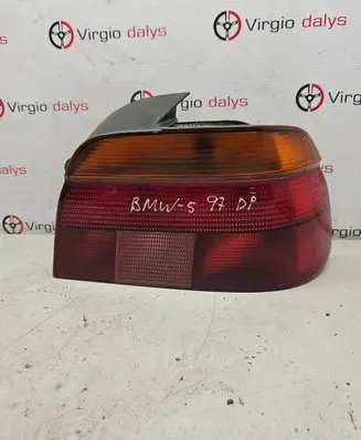 BMW 5 E39 Rear/tail lights 8358032