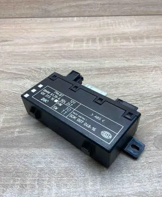 BMW 5 E39 Door control unit/module 6904247 5DK00704816