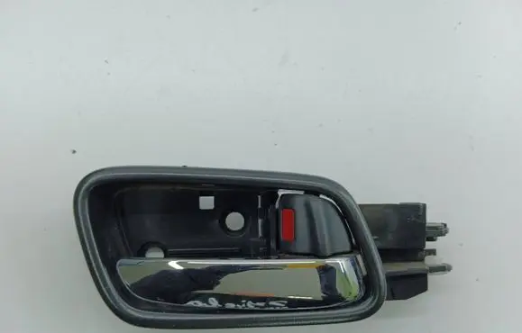 Honda CR-V Rear door interior handle