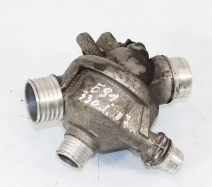 Thermostat/thermostat housing