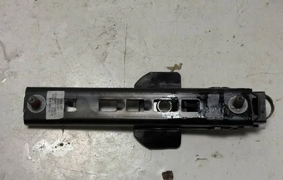 Volvo XC90 Seat belt adjustment motor 31332261
