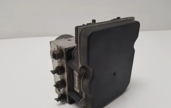 Nissan Note (E11) ABS Pump 265950495 476609U000