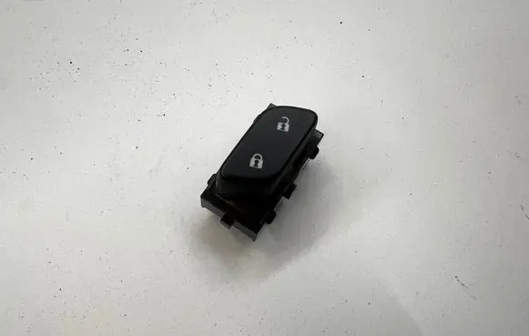 Opel Insignia A Central locking switch button 22899701