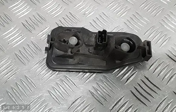 Nissan Qashqai Tail light bulb cover holder 89503174