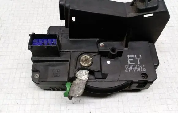 Opel Astra G Front door lock EY24444016 24444016
