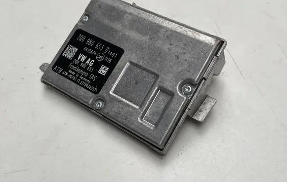 Volkswagen Polo VI Rear glass lock/latch 2Q0980653D