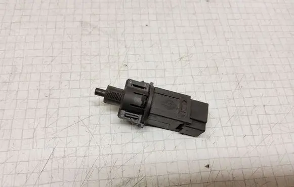 Nissan Almera N16 Brake pedal sensor switch