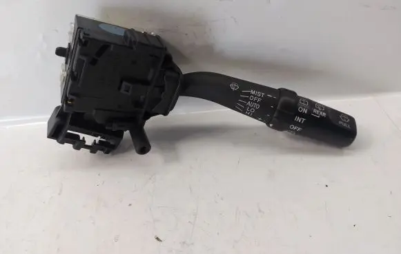 Toyota Avensis T250 Wiper control stalk 8465205170 173821