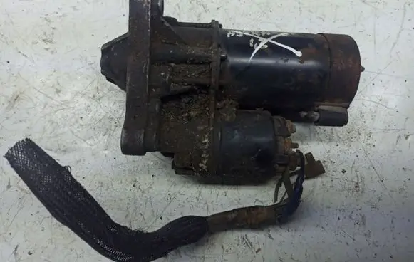 Renault Laguna I Starter motor 09130838