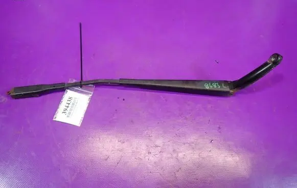 Volvo S60 Front wiper blade arm