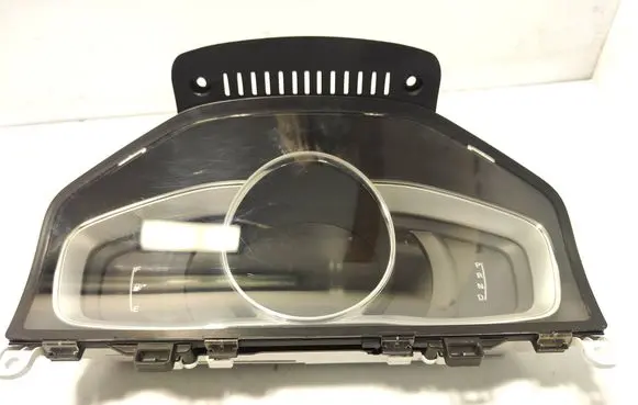 Volvo V60 Speedometer (instrument cluster) 31433332