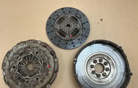 Ford Ranger Clutch set kit AB397563BA