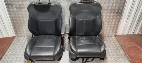 Chrysler Grand Voyager V Seat set 