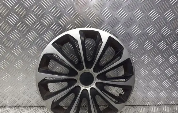 Skoda Fabia Mk2 (5J) R14 wheel hub/cap/trim 