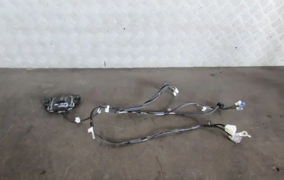 Toyota Corolla E210 E21 Antenna control unit 8614758010
