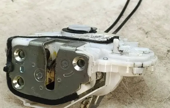 Honda Civic Rear door lock 72651SMGG0 SMGG0LF