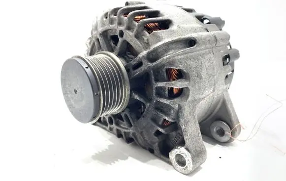 Citroen C3 Generator/alternator 9818677980