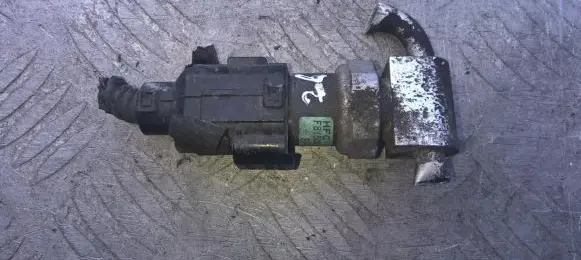Air conditioning (A/C) pressure sensor