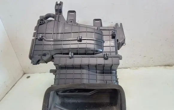 Hyundai i30 Interior heater climate box assembly housing 