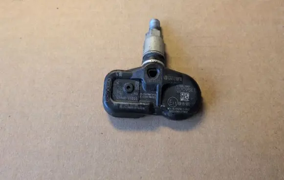 KIA Pro Cee'd III Tire pressure sensor 52940J7000
