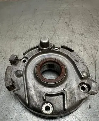 Volvo V70 Oil pump 3077709