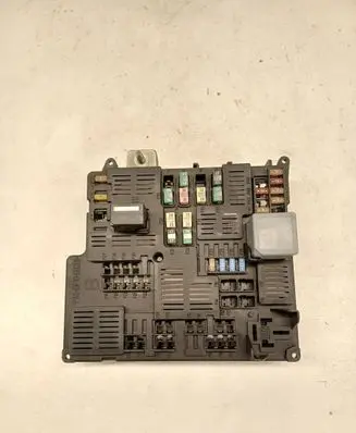 Volvo XC90 Fuse module 31473570