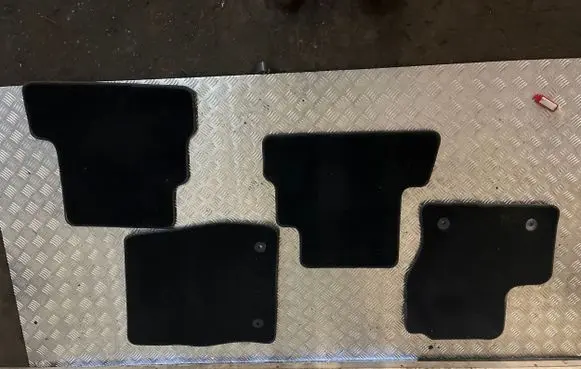 Ford Kuga II Car floor mat set 130009C831A6 C520LHD