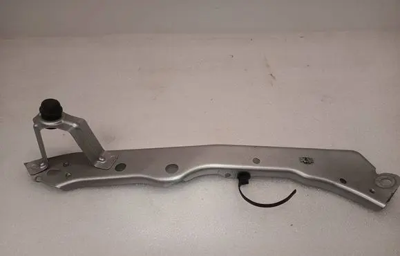 Chevrolet Volt II Radiator support slam panel bracket 