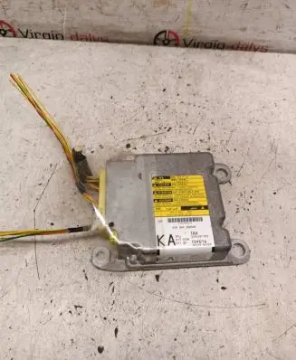 Toyota Avensis T270 Airbag control unit/module 219122103 E0T22T6T2 9S29002T68